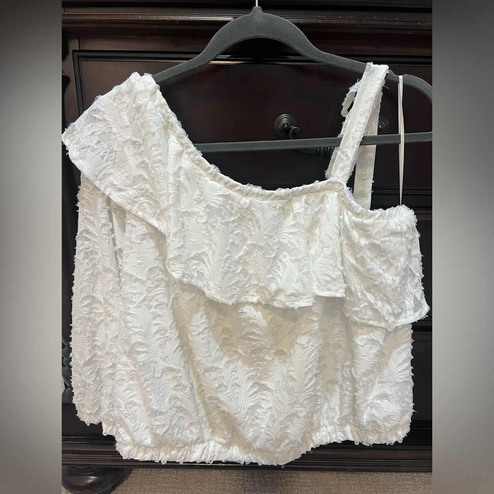 LC Lauren Conrad woman’s cold shoulder white blouse